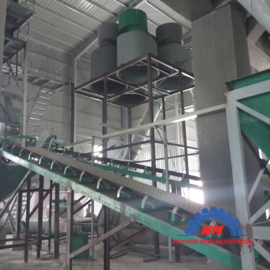 DÂY CHUYỀN SẢN XUẤT VỮA KHÔ LÀ GÌ ?